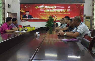 盛畅百香果技术团队与博白龙潭镇政府合作